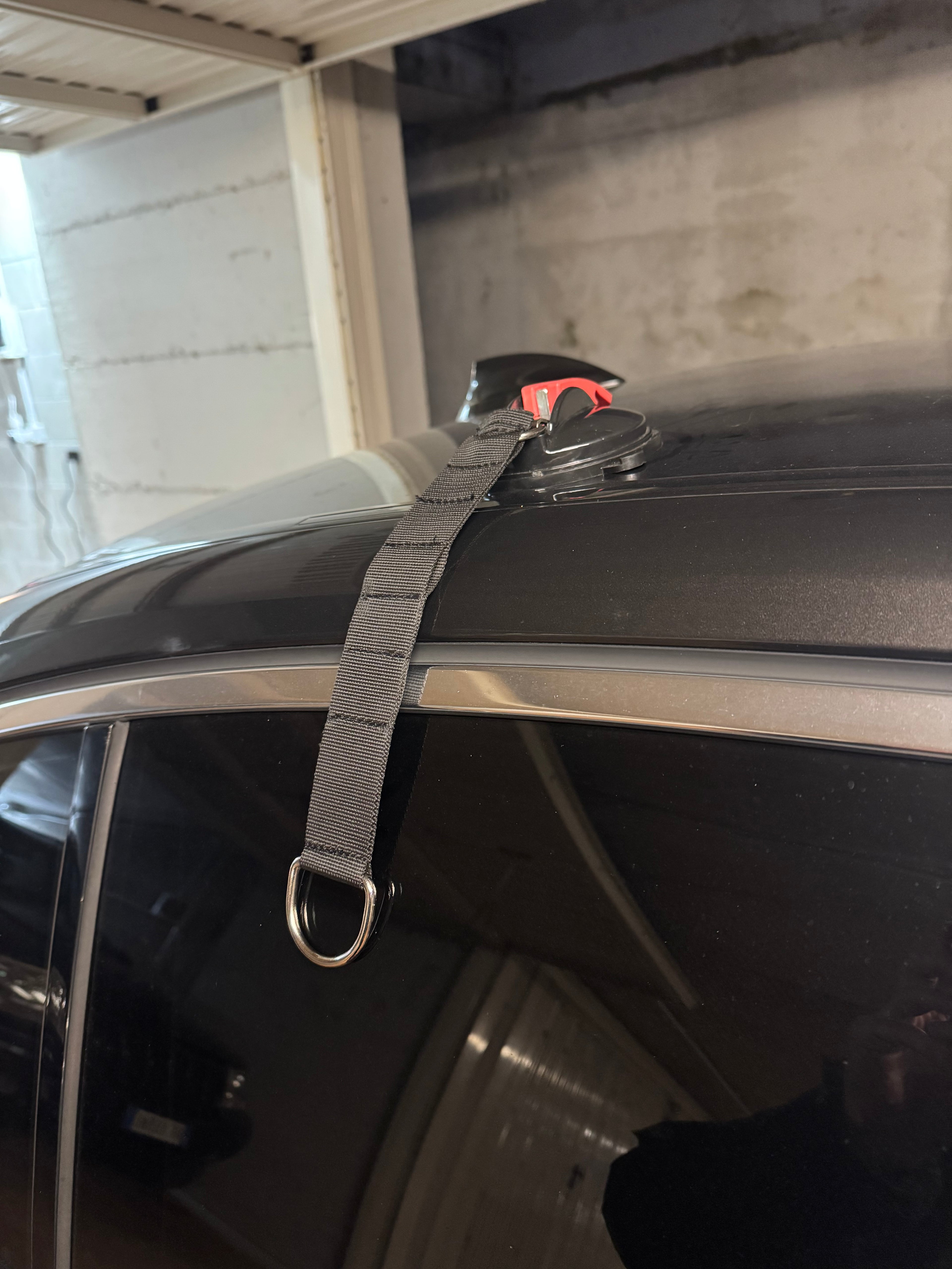 Cinghia con ventosa per asta tetto grandine / Suction-cup strap for hail roof rod