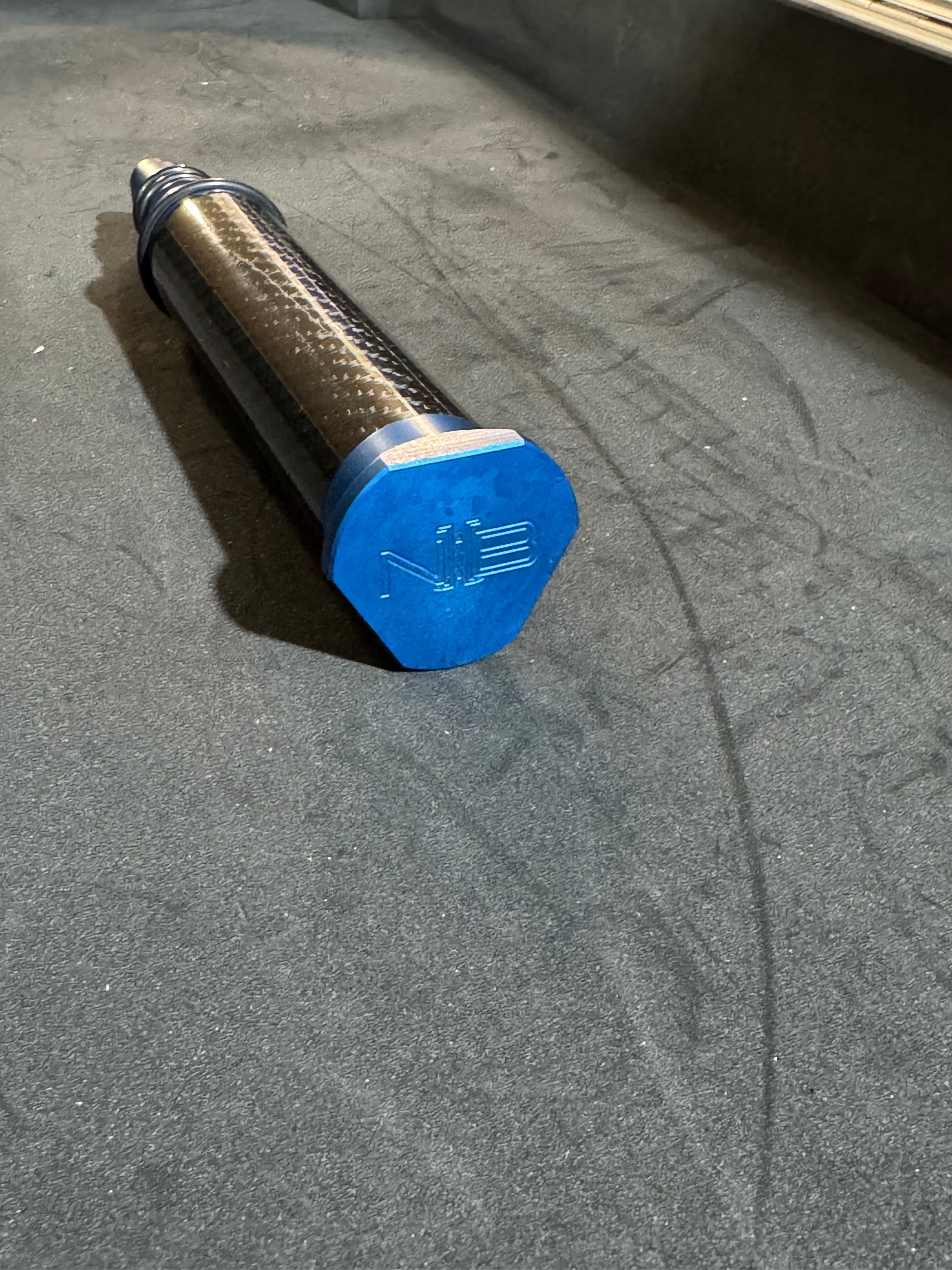 Slide Hammer ColdXtract 3 Carbon NewBalan – Estrattore a Molla con Doppia Calamita – Made in Italy (Piemonte)