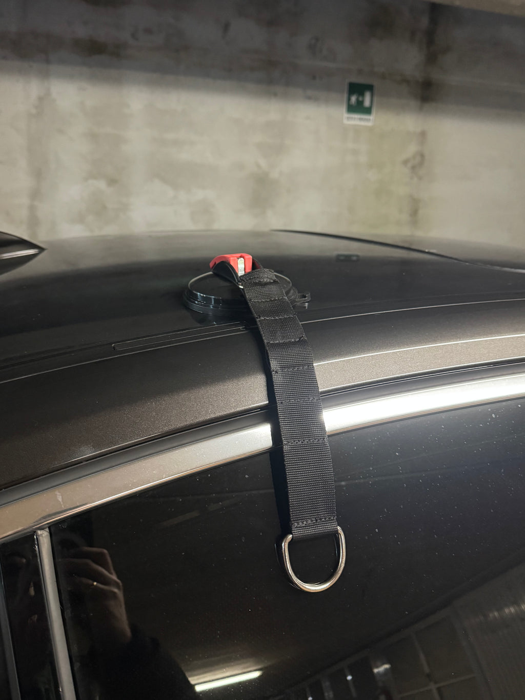 Cinghia con ventosa per asta tetto grandine / Suction-cup strap for hail roof rod