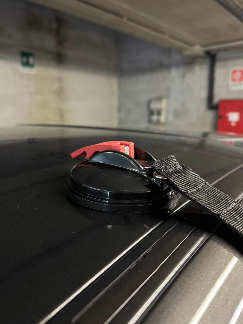 Cinghia con ventosa per asta tetto grandine / Suction-cup strap for hail roof rod