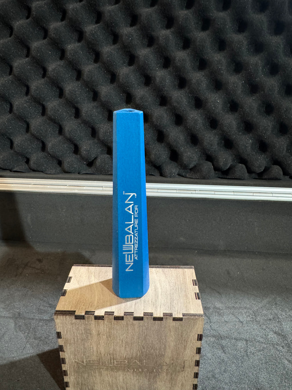 Knockdown Puro Blu New Balan in Alluminio – Progettato e Prodotto in Italia