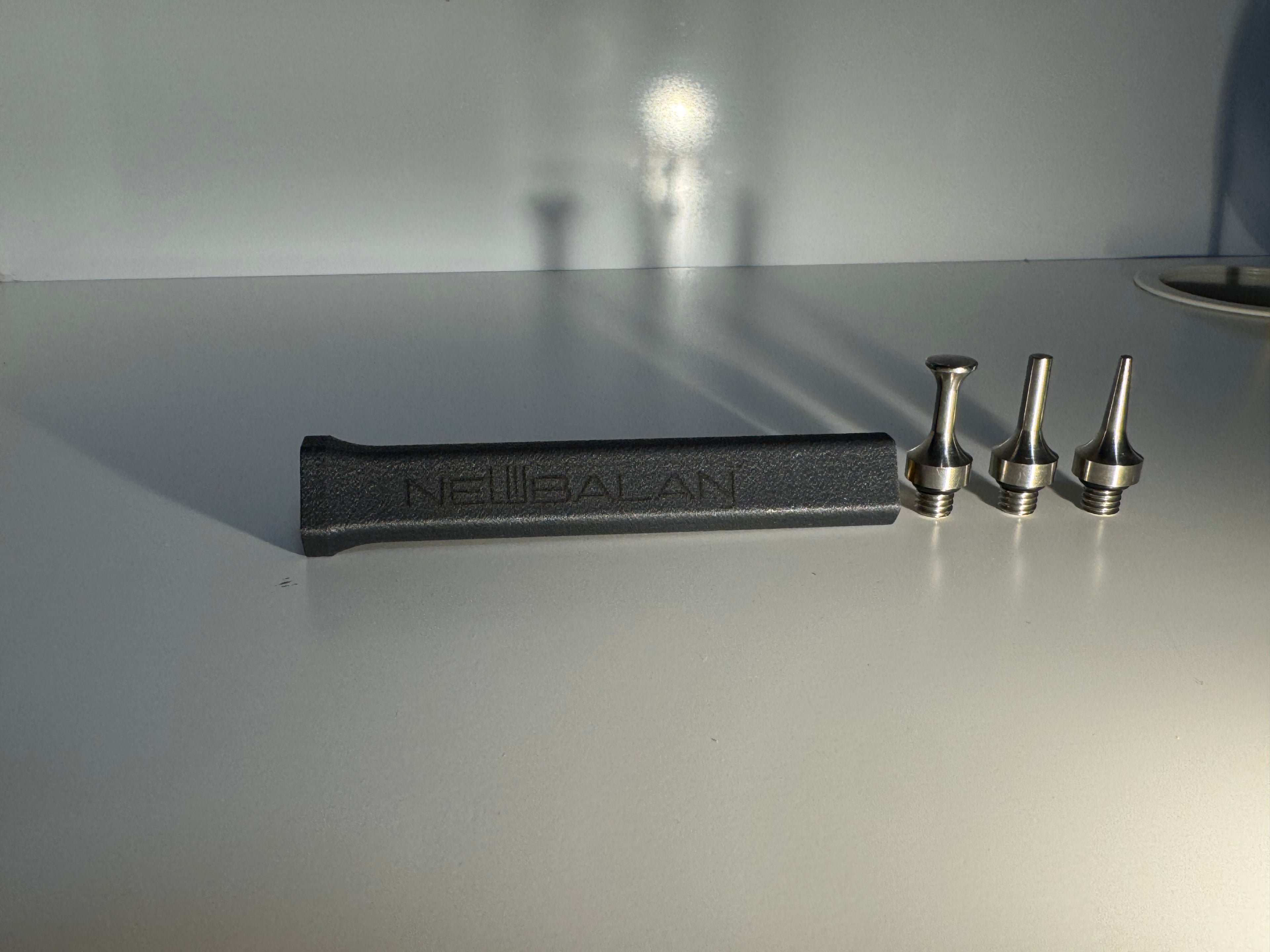 BLACK KNOCKDOWN + Titanium Tips