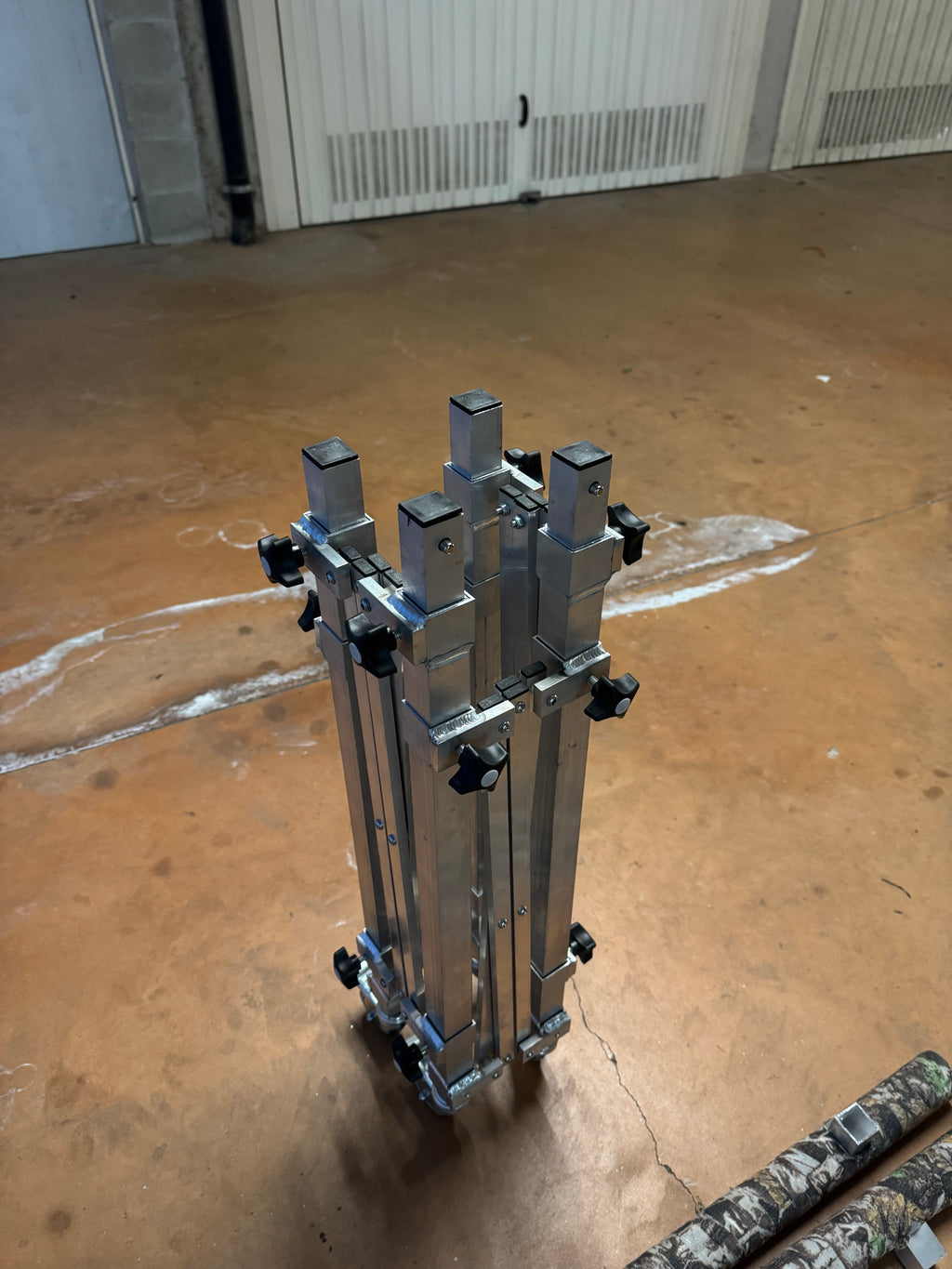 Stand in Alluminio Cofano e Porte