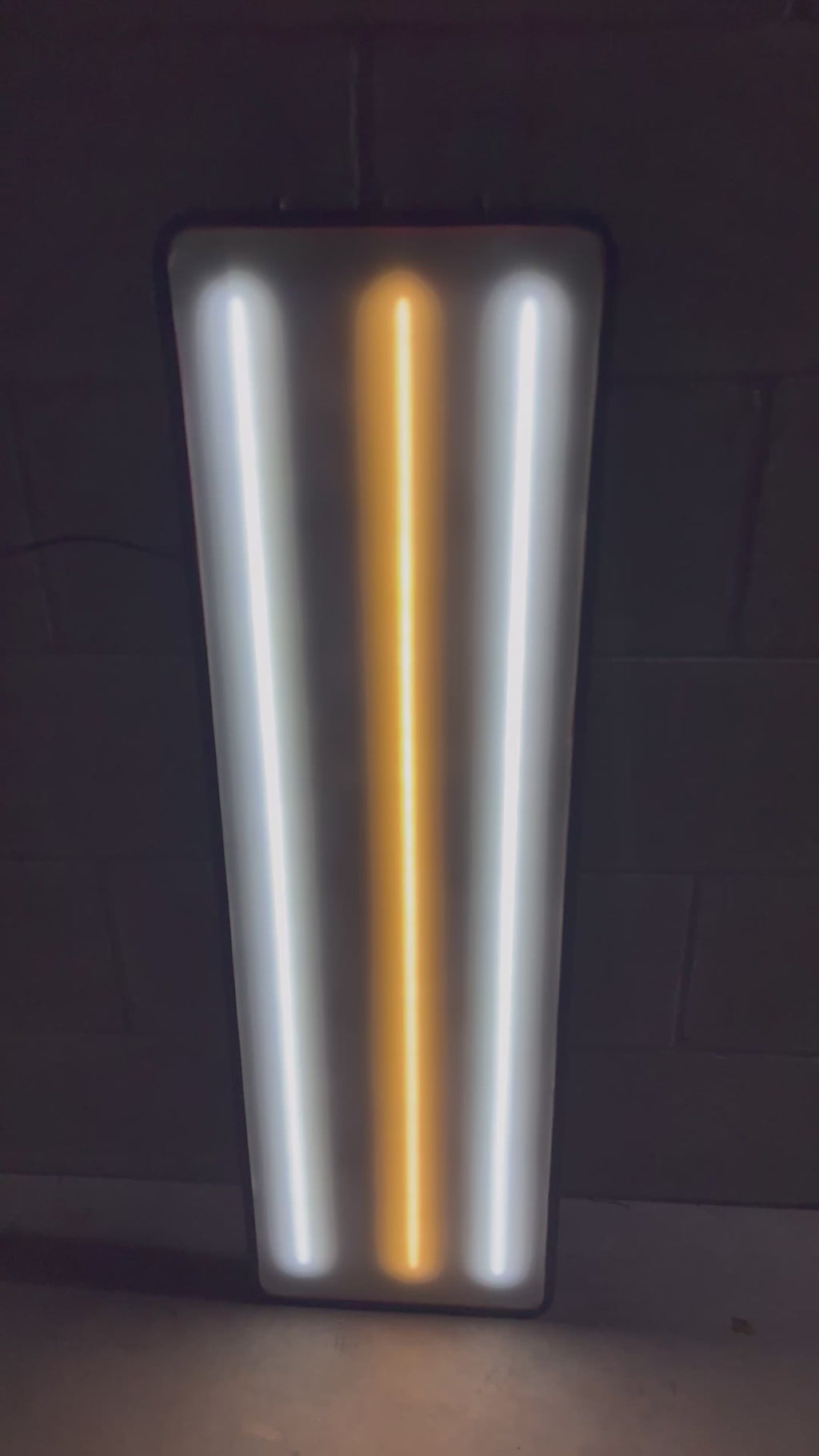 Lampada pdr NewBalan 90x27cm 9 led verdi caldi freddi 2kg 3 dimmer